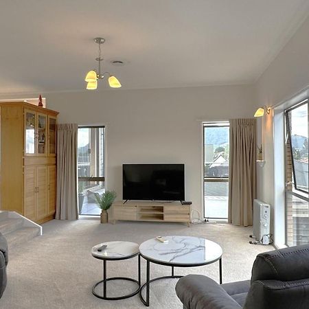Spacious Retreat With Mountain View Distretto di Distretto di Rotorua Esterno foto